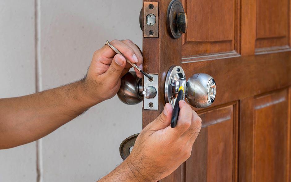 serrurier prix ouverture de porte Paris 15